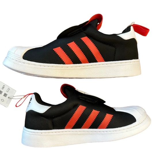 adidas Originals Superstar 360 x Hello Kitty Sneakers Black/Red Little Kids 3 - Picture 5 of 8